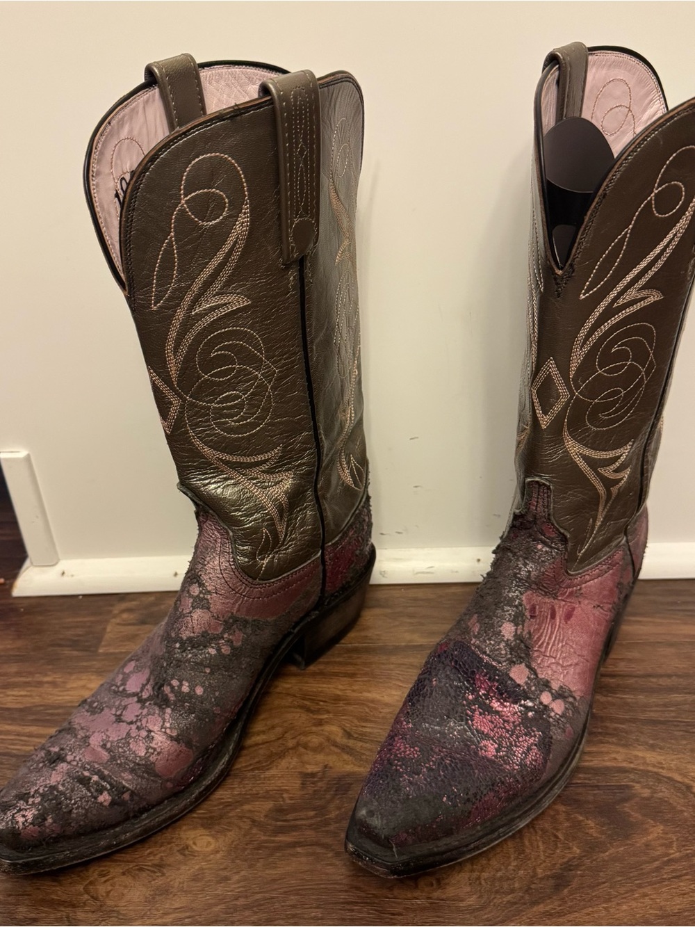 Lucchese Women’s Brown & Pink Distressed Western Cowboy Boots - Picture 2 of 10